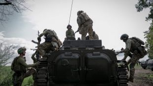 Forbes: Великобритания прехвърли танкове Challenger 2 в Украйна без допълнителна броня