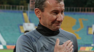 Стамен Белчев остава начело на ЦСКА, ако класира тима за Лига Европа